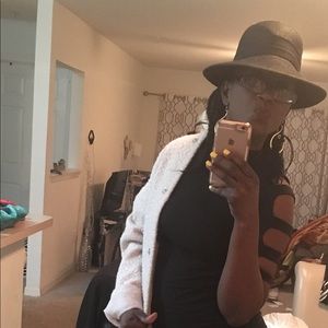 Meet your Posher, Nahomie